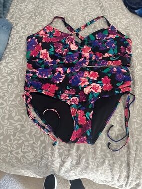 Floral Black High-Waist Bikini Set with Pink & Purple Blooms 3x top/1x bottoms